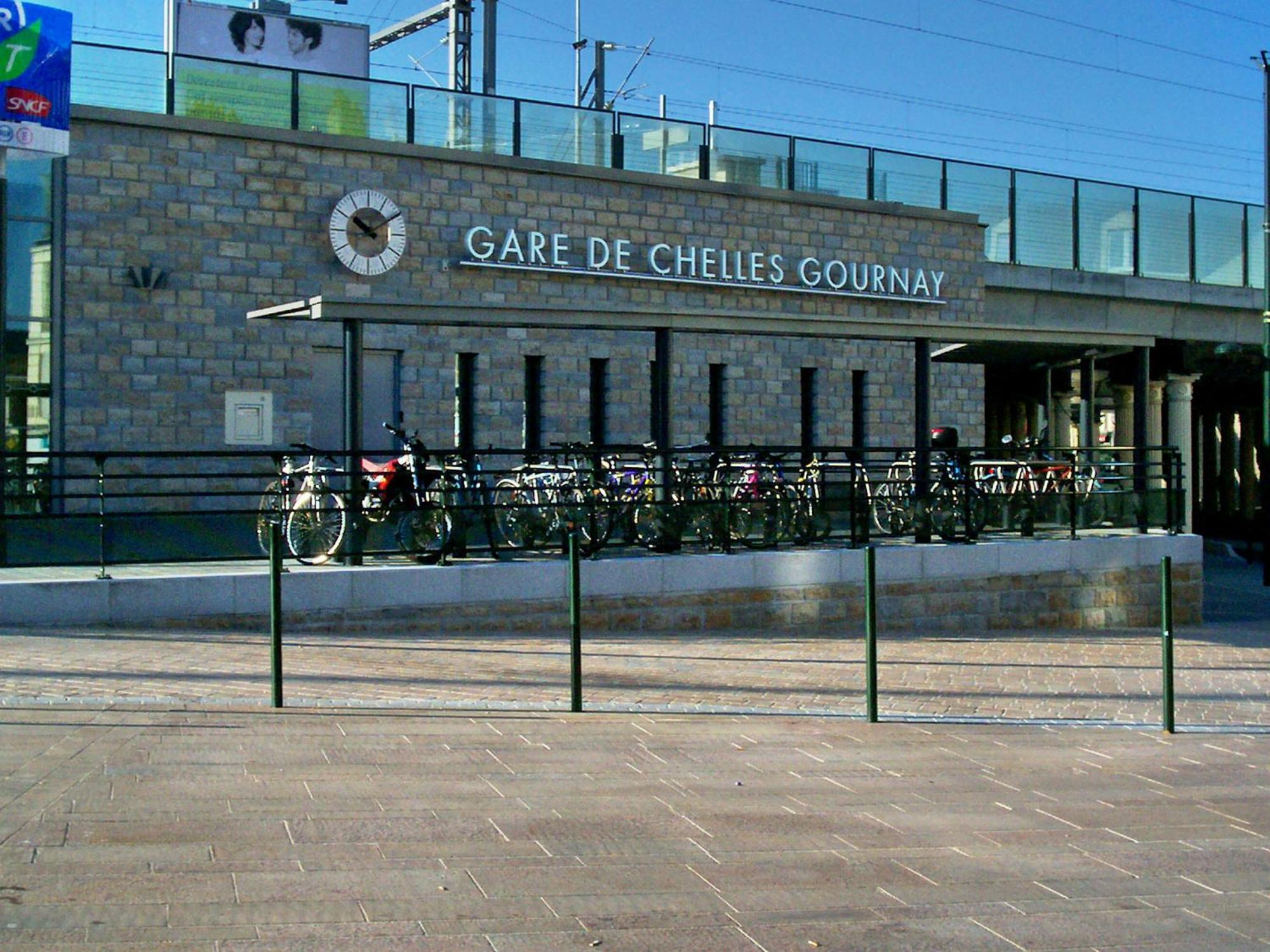 Maison Paris, Vallee Village, Disney & Asterix Chelles (Seine-et-Marne) Exterior foto